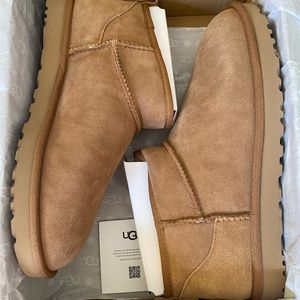 Ultra mini ugg